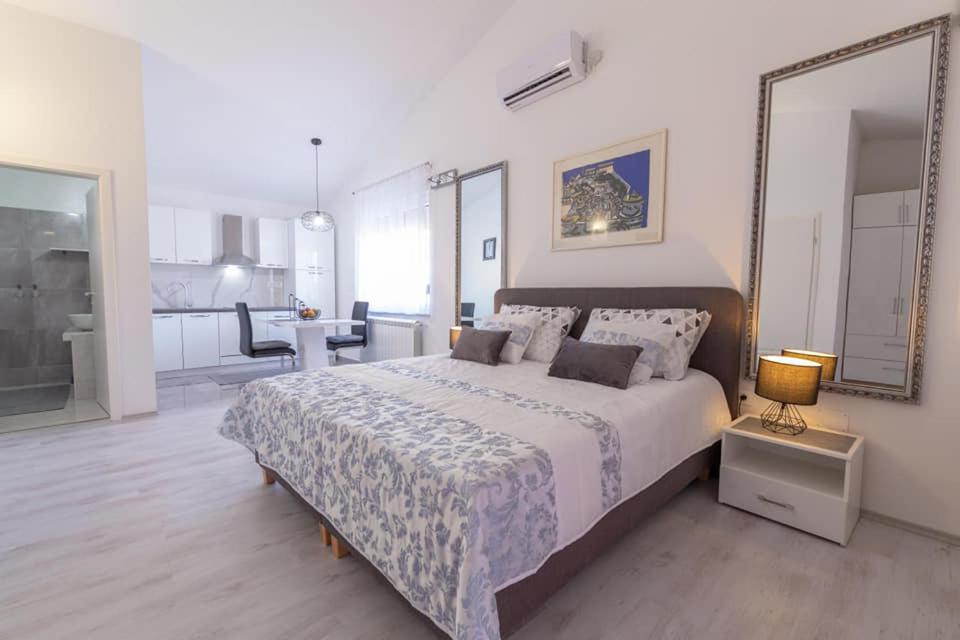 Beautyful Sea View 6 Luxury Danijela 1 Apartment Senj (Lika-Senj)