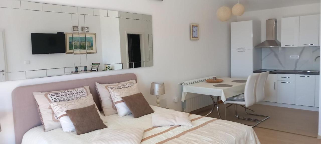 Apartment Beautyful Sea View 6 Luxury Danijela 1